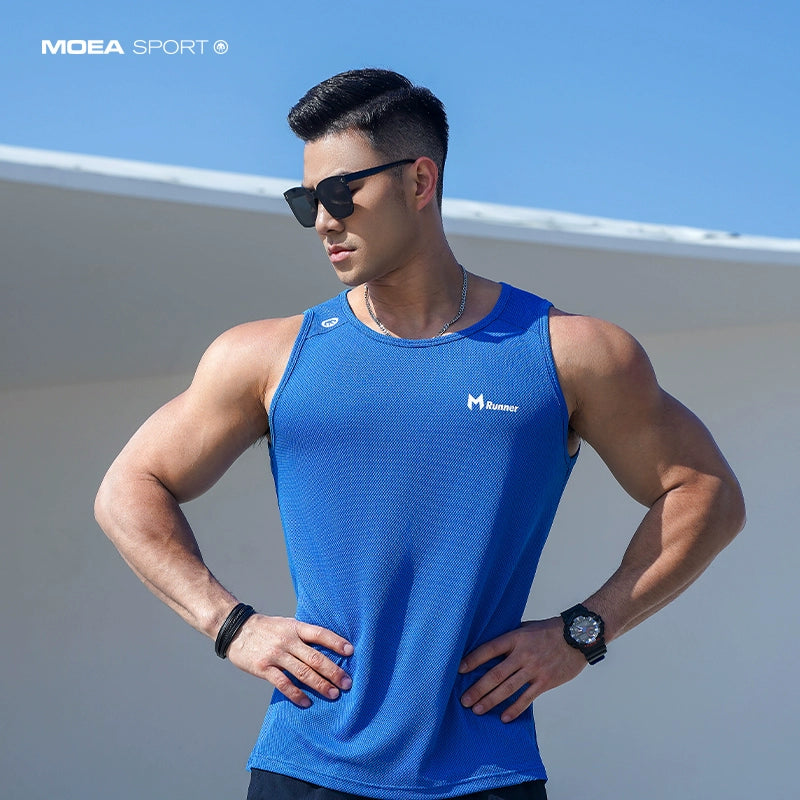 Quick-drying shorts men&#039;s street brand explosions loose casual beach running training fitness pants in summer.